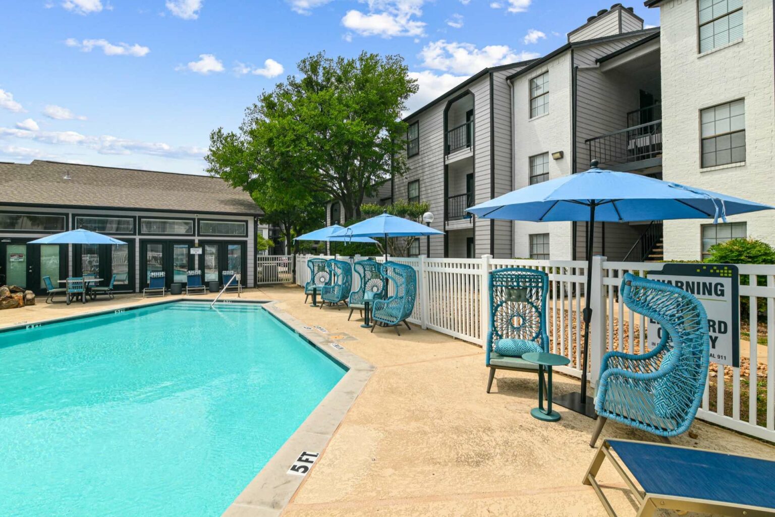 Luxury Apartments Arlington Texas | Photo Gallery | Elliot Pioneer